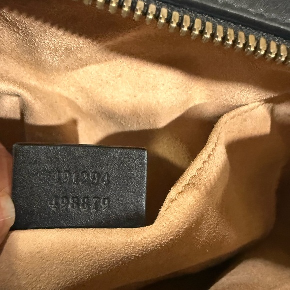 Gucci GG Marmont Matelassé black leather belt bag - Picture 10 of 16